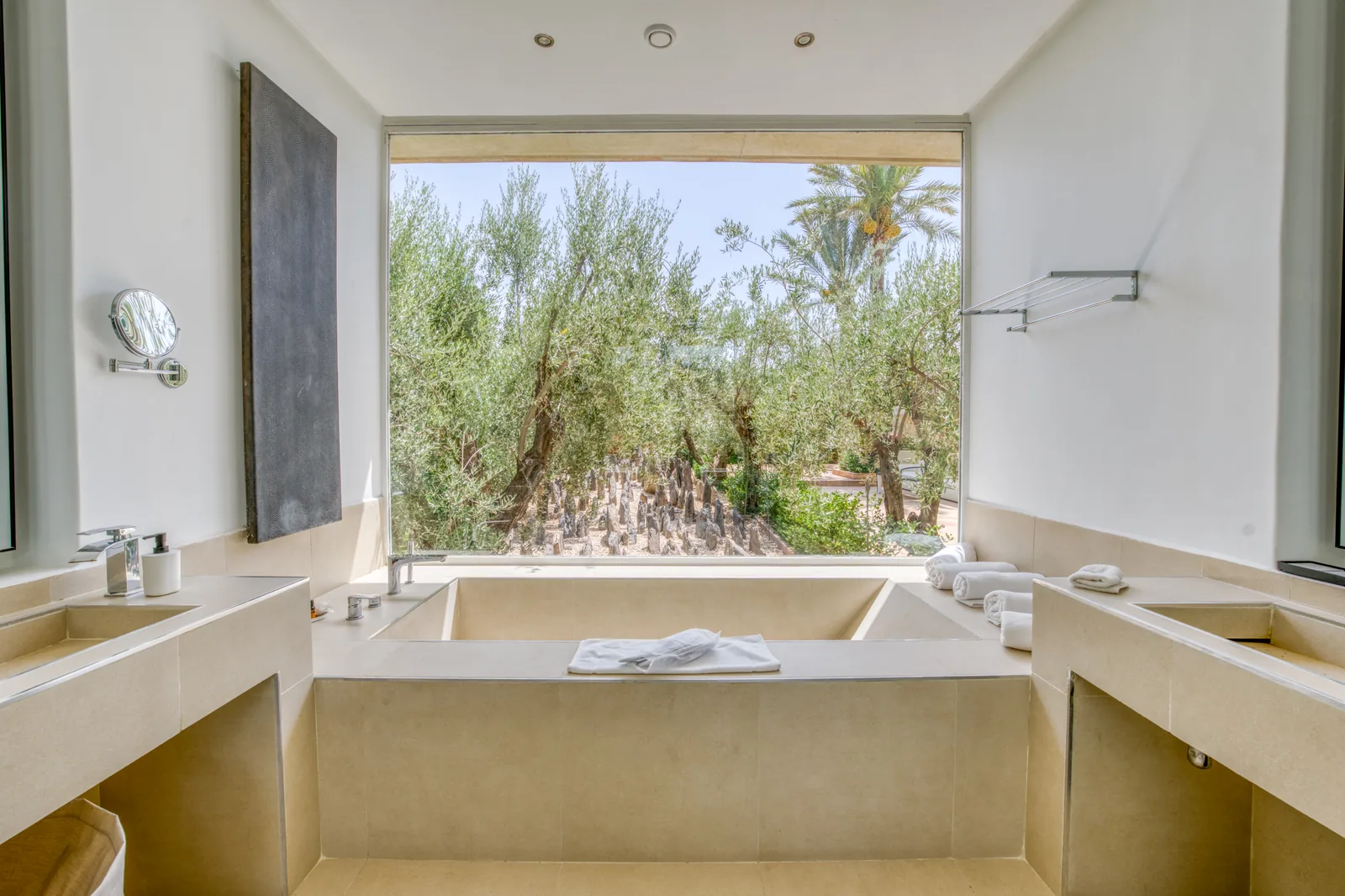 Quadruple Suite bathroom